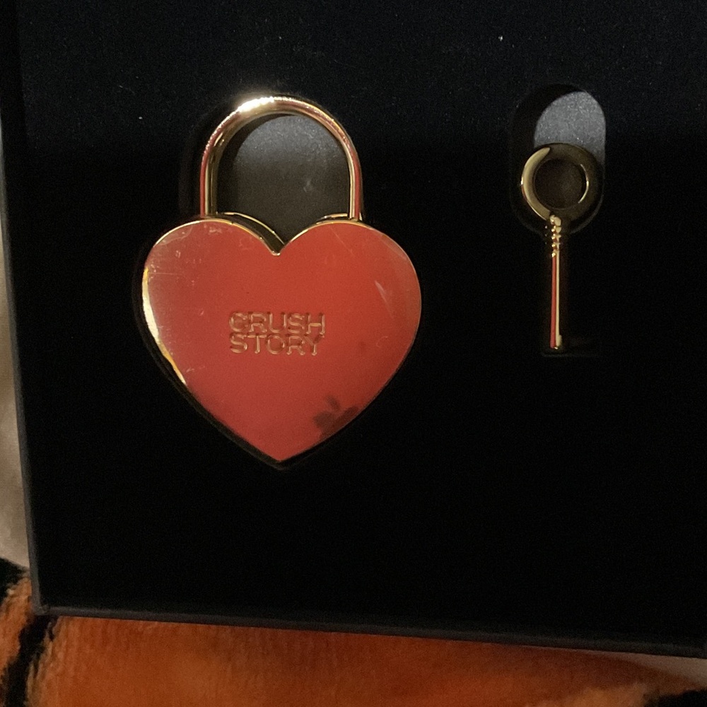 CHANEL Crush Story Heart Lock and Key - Red and Gold